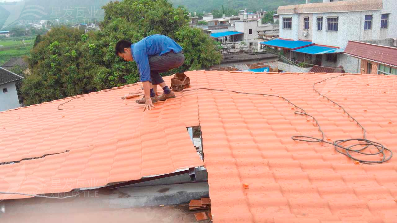 郴州屋頂鋪設安裝合成樹脂瓦時，牢牢記住這3點，就不怕屋頂出問題！